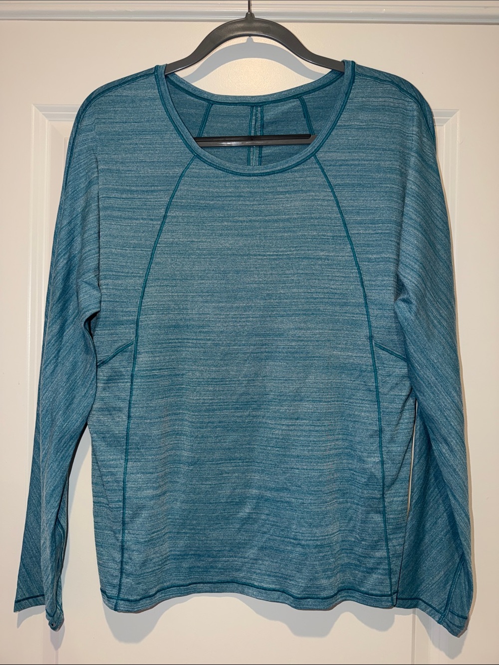 lululemon athletica Long-Sleeve Crewneck Top in Teal Blue